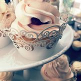 Sanelas Tortenwelt, Hochzeitstorten, Cupcakes, Zuckerfiguren essbar, kunst