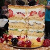 Naked Cake, Hochzeitstorte, Sanelas Tortenwelt, Bückeburg, Obstfüllung