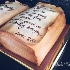 Die Konfirmationstorte, 3D Buch-Torte Vintage