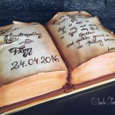 Die Konfirmationstorte, 3D Buch-Torte Vintage