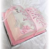 Die Tauftorte, 3D Buch-Torte, rosa