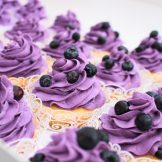 lila cupcakes, Blaubeeren, Sanelas Tortenwelt