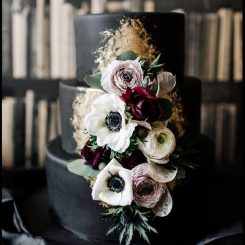 Black & Gold Wedding Cake, Sanelas Tortenwelt, Hochzeitstorten, Vintage Wedding Cakes, Semi-Naked Wedding Cake, Elegant Wedding Cake, Cupcakes27