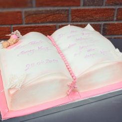 3D Buch-Torte, Tauftorte, Sanelas Tortenwelt, Bückeburg