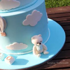 Teddy Cake, Boy, CAke,Art Cake, Kunst, Zuckerfiguren essbare Motivtorte, Sanelas Tortenwelt, Teddybär, blau, weiss, Kindergeburtstag