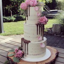 Semi Naked Cake, Drip Cake, Blumen, Sanelas Tortenwelt, Hochzeitstorten, Bückeburg14