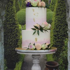 Elegant Wedding Cake, Soft-Lila & Violet Wedding Cake, Macarons, Flowers, Sanelas Tortenwelt, Hochzeitstorten, Vintage Wedding Cakes, Semi-Naked Wedding Cake, Elegant Wedding Cake, Cupcakes42