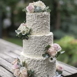 Sanelas Tortenwelt, Vintage Wedding Cake, Semi Naked Hochzeitstorte, Berry Cake, Schoko Drip, Bückeburg, Hannover