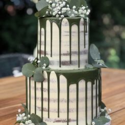 Sanelas Tortenwelt, Hochzeitstorten, Wedding Cakes, Vintage Wedding Cake, Vintage Hochzeitstorte, Semi Naked Wedding Cake, Naked Cake, Cupcakes, kunst, Bückeburg, Minden, Hannover, Bad Nenndorf, Bielefeld, Hameln, Rinteln, Uchte, Hof Frien, Stadthagen, Häserhof, Gasthof Vehlen, Altes Zollhaus, Brüngers Landwirtschaft, GOP Bad Oeynhausen, Häserhof, Hof von Laer, Hotel Bad Minden, Kaiser Wilhelm, Kloster Möllenbeck, Kupfersaal Petershagen, Morhoff Petershagen, Rittergut Remeringhausen, Scarabeo Minden, Schloss Bückeburg, Schloss Ovelgönne, Schloss von Hammerstein, Schäferhof Rusbend, Weserscheune Buchholz, Zum Wilden Schmied Bad Oeynhausen