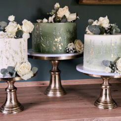 Sanelas Tortenwelt, Hochzeitstorten, Wedding Cakes, Vintage Wedding Cake, Vintage Hochzeitstorte, Semi Naked Wedding Cake, Naked Cake, Cupcakes, kunst, Bückeburg, Minden, Hannover, Bad Nenndorf, Bielefeld, Hameln, Rinteln, Uchte, Hof Frien, Stadthagen, Häserhof, Gasthof Vehlen, Altes Zollhaus, Brüngers Landwirtschaft, GOP Bad Oeynhausen, Häserhof, Hof von Laer, Hotel Bad Minden, Kaiser Wilhelm, Kloster Möllenbeck, Kupfersaal Petershagen, Morhoff Petershagen, Rittergut Remeringhausen, Scarabeo Minden, Schloss Bückeburg, Schloss Ovelgönne, Schloss von Hammerstein, Schäferhof Rusbend, Weserscheune Buchholz, Zum Wilden Schmied Bad Oeynhausen