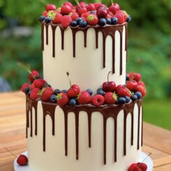 Sanelas Tortenwelt, Hochzeitstorten, Wedding Cakes, Vintage Wedding Cake, Vintage Hochzeitstorte, Semi Naked Wedding Cake, Naked Cake, Cupcakes, kunst, Bückeburg, Minden, Hannover, Bad Nenndorf, Bielefeld, Hameln, Rinteln, Uchte, Hof Frien, Stadthagen, Häserhof, Gasthof Vehlen, Altes Zollhaus, Brüngers Landwirtschaft, GOP Bad Oeynhausen, Häserhof, Hof von Laer, Hotel Bad Minden, Kaiser Wilhelm, Kloster Möllenbeck, Kupfersaal Petershagen, Morhoff Petershagen, Rittergut Remeringhausen, Scarabeo Minden, Schloss Bückeburg, Schloss Ovelgönne, Schloss von Hammerstein, Schäferhof Rusbend, Weserscheune Buchholz, Zum Wilden Schmied Bad Oeynhausen