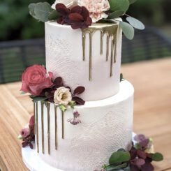 Sanelas Tortenwelt, Hochzeitstorten, Wedding Cakes, Vintage Wedding Cake, Vintage Hochzeitstorte, Semi Naked Wedding Cake, Naked Cake, Cupcakes, kunst, Bückeburg, Minden, Hannover, Bad Nenndorf, Bielefeld, Hameln, Rinteln, Uchte, Hof Frien, Stadthagen, Häserhof, Gasthof Vehlen, Altes Zollhaus, Brüngers Landwirtschaft, GOP Bad Oeynhausen, Häserhof, Hof von Laer, Hotel Bad Minden, Kaiser Wilhelm, Kloster Möllenbeck, Kupfersaal Petershagen, Morhoff Petershagen, Rittergut Remeringhausen, Scarabeo Minden, Schloss Bückeburg, Schloss Ovelgönne, Schloss von Hammerstein, Schäferhof Rusbend, Weserscheune Buchholz, Zum Wilden Schmied Bad Oeynhausen